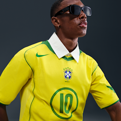Ronaldinho Brazil 2004 Total 90 Reissue Men's Nike Soccer Replica